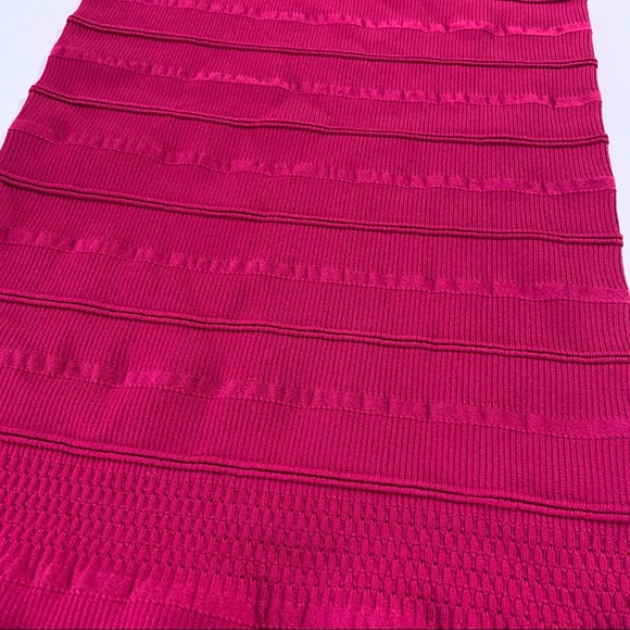 Michael Kors Ribbed Stretch Pencil Skirt Ruffled Hem Azalea Sz Small - Picture 6 of 14